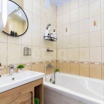 Продается 3-х комнатная квартира, 63,7 м²