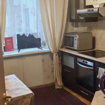 Продается 3-х комнатная квартира, 61 м²