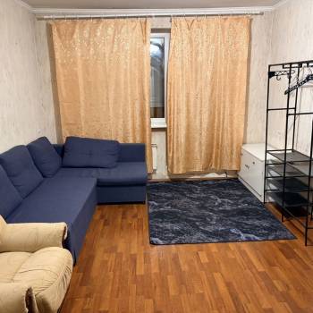 Сдается Многокомнатная квартира, 60 м²