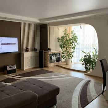 Продается Многокомнатная квартира, 114 м²
