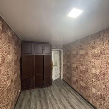 Сдается Многокомнатная квартира, 60 м²