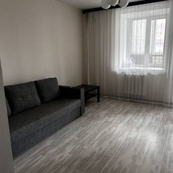 Сдается 1-комнатная квартира, 52 м²