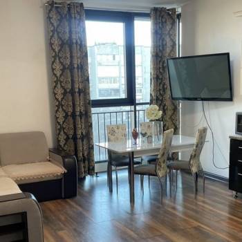 Сдается 1-комнатная квартира, 58 м²