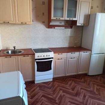Сдается 1-комнатная квартира, 39 м²