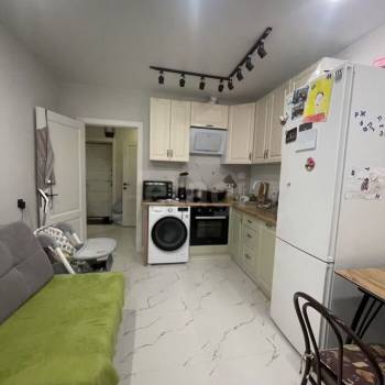 Продается 1-комнатная квартира, 37 м²