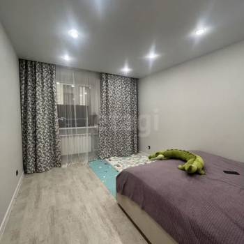 Продается 1-комнатная квартира, 37 м²