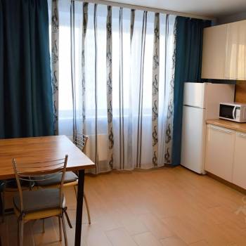 Сдается 1-комнатная квартира, 43 м²