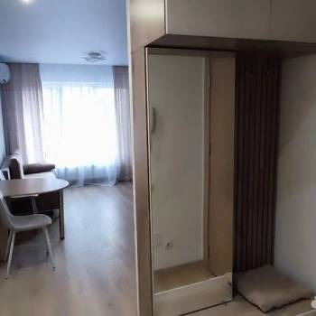Сдается 1-комнатная квартира, 43 м²