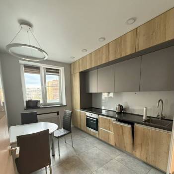 Продается 2-х комнатная квартира, 56,6 м²