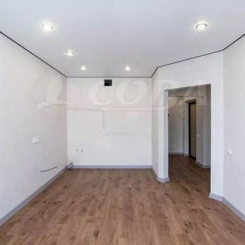 Продается 1-комнатная квартира, 33 м²