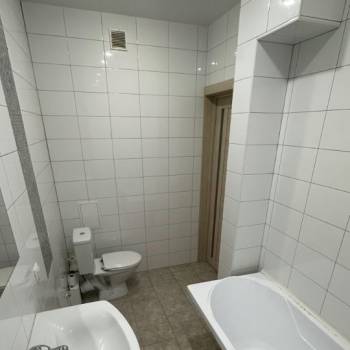 Сдается 1-комнатная квартира, 46 м²