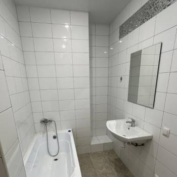 Сдается 1-комнатная квартира, 46 м²