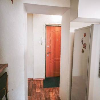 Продается 1-комнатная квартира, 12,3 м²