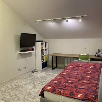 Продается Многокомнатная квартира, 134,4 м²