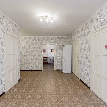 Продается Многокомнатная квартира, 103 м²