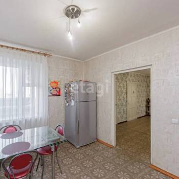 Продается Многокомнатная квартира, 103 м²
