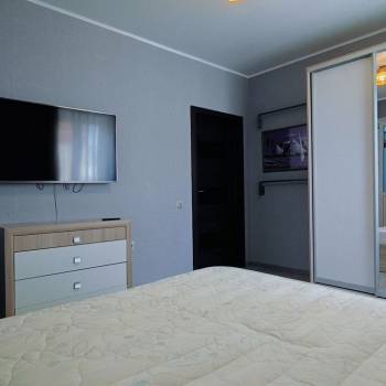 Продается 1-комнатная квартира, 49 м²