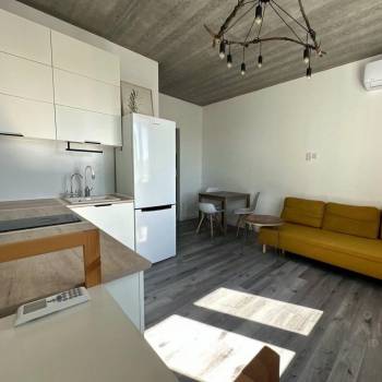 Сдается 1-комнатная квартира, 42 м²