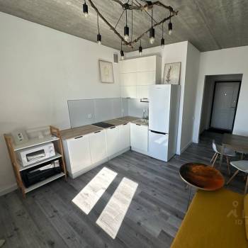 Сдается 1-комнатная квартира, 42 м²