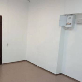 Продается Нежилое помещение, 65 м²
