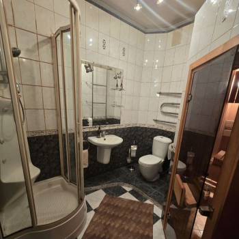 Продается Многокомнатная квартира, 198,4 м²