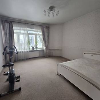 Продается Многокомнатная квартира, 198,4 м²