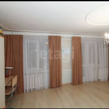 Продается Многокомнатная квартира, 129,8 м²