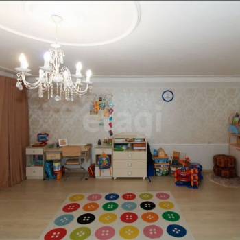 Продается Многокомнатная квартира, 129,8 м²