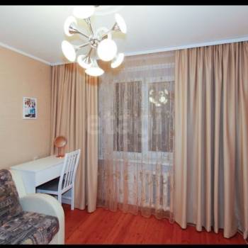 Продается Многокомнатная квартира, 129,8 м²