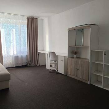 Сдается 1-комнатная квартира, 41 м²