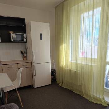 Сдается 1-комнатная квартира, 41 м²