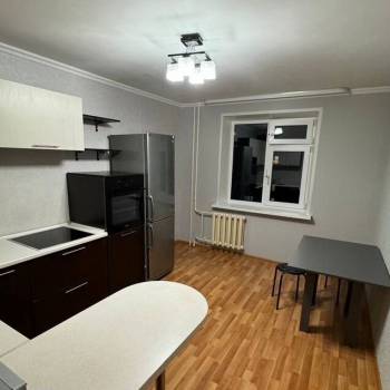Сдается 1-комнатная квартира, 45 м²