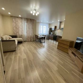 Сдается 2-х комнатная квартира, 65 м²