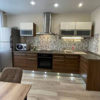 Сдается 2-х комнатная квартира, 65 м²