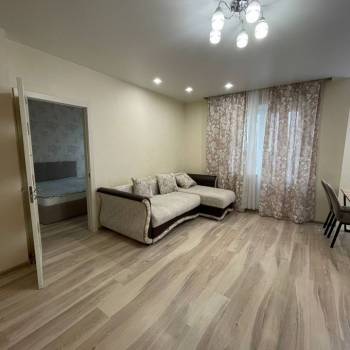 Сдается 2-х комнатная квартира, 65 м²
