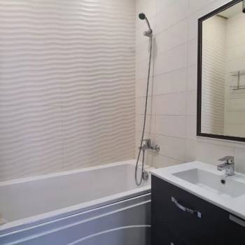 Продается 1-комнатная квартира, 49,6 м²