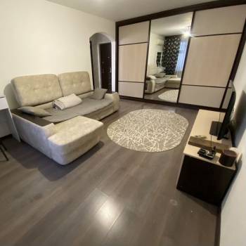 Сдается 1-комнатная квартира, 42 м²