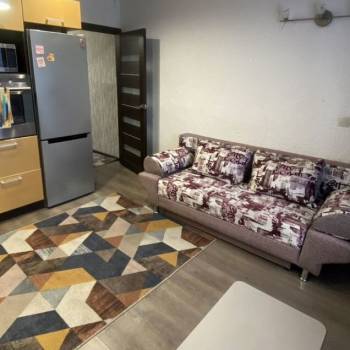 Сдается 1-комнатная квартира, 42 м²