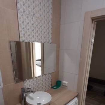 Продается 1-комнатная квартира, 40 м²