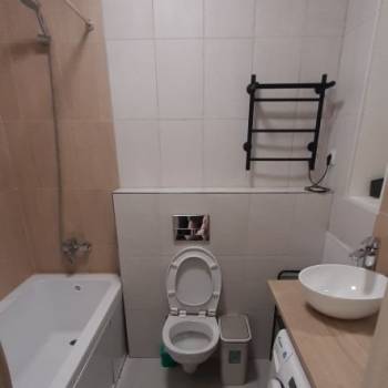Продается 1-комнатная квартира, 40 м²
