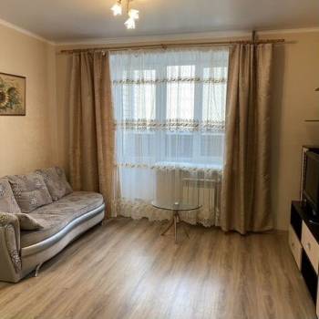 Сдается 1-комнатная квартира, 44 м²