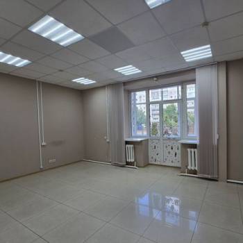 Сдается Нежилое помещение, 125 м²