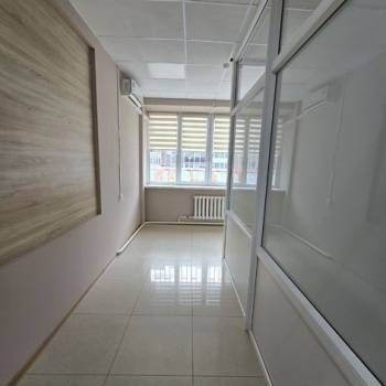 Сдается Нежилое помещение, 125 м²