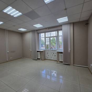 Сдается Нежилое помещение, 125 м²