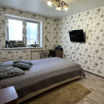 Продается 1-комнатная квартира, 42,3 м²