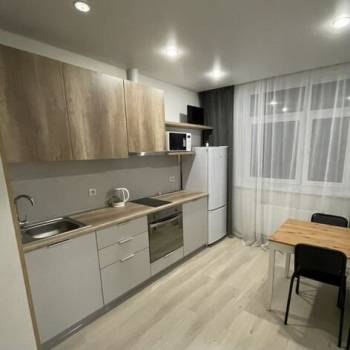 Сдается 2-х комнатная квартира, 42 м²