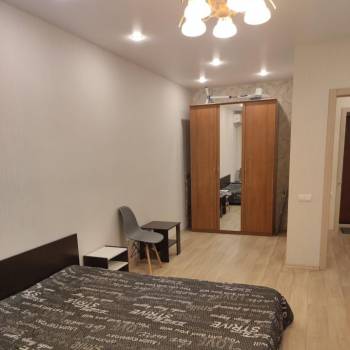 Сдается 1-комнатная квартира, 42 м²