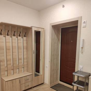 Сдается 1-комнатная квартира, 42 м²