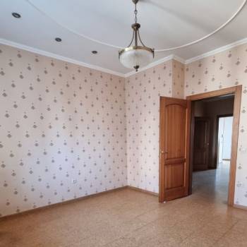 Продается Многокомнатная квартира, 121 м²
