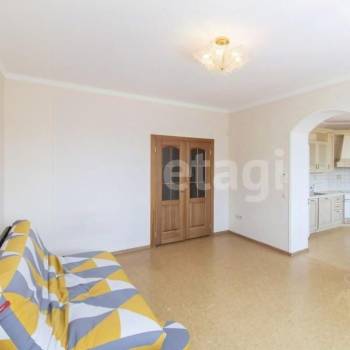 Продается Многокомнатная квартира, 121 м²
